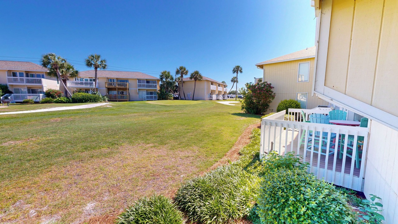 Photo of Patio Balcony in Holiday Isle