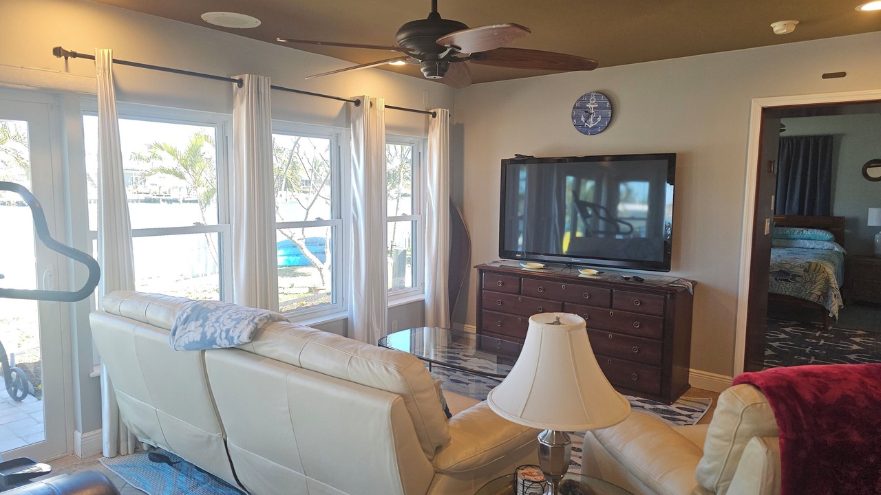 Photo of Livingroom in Bahia Vista