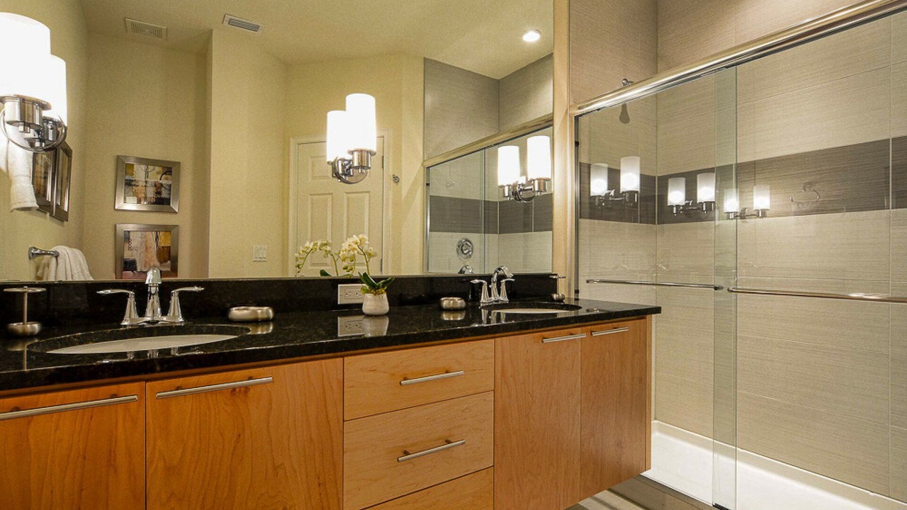 Photo of Bathroom in Four Corners