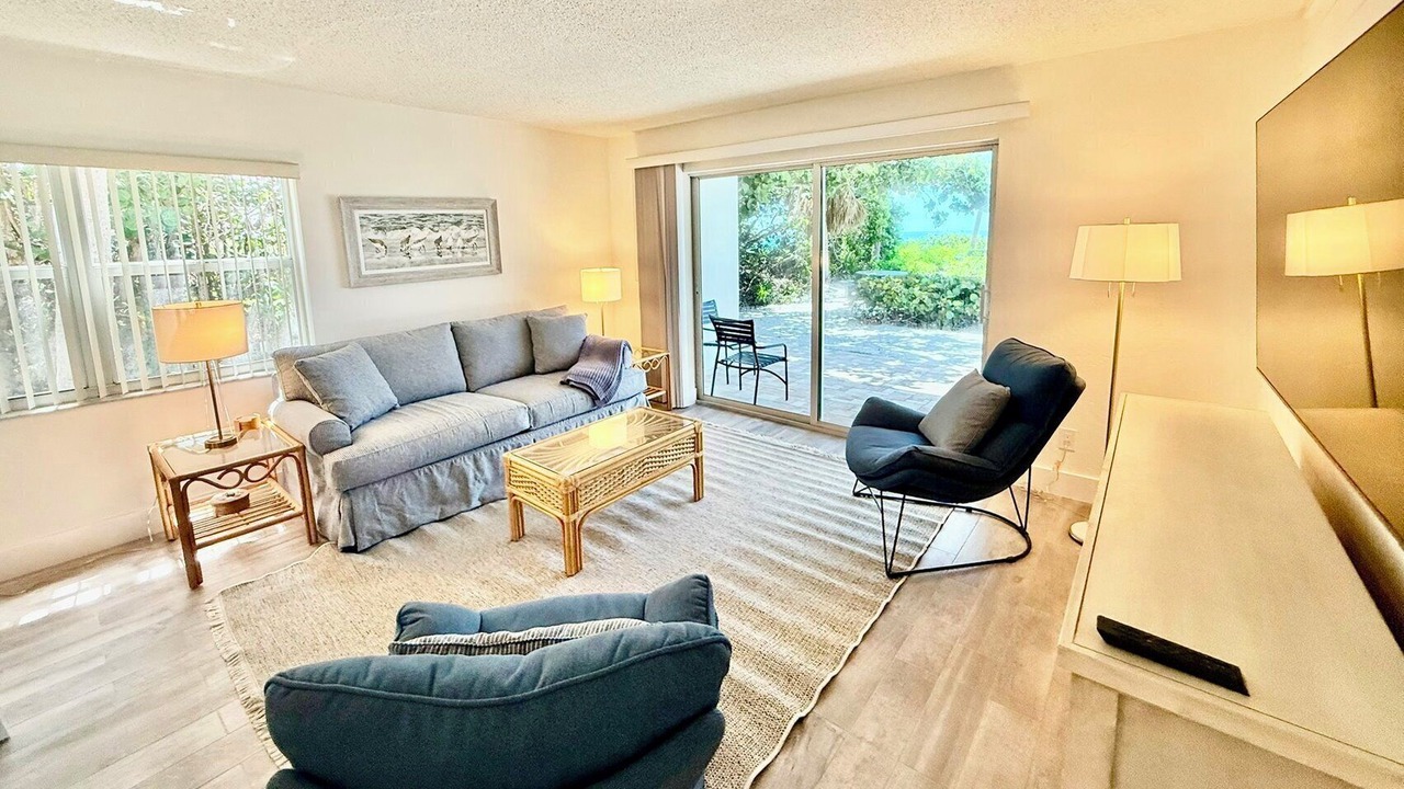 Photo of Livingroom in Whitney Beach