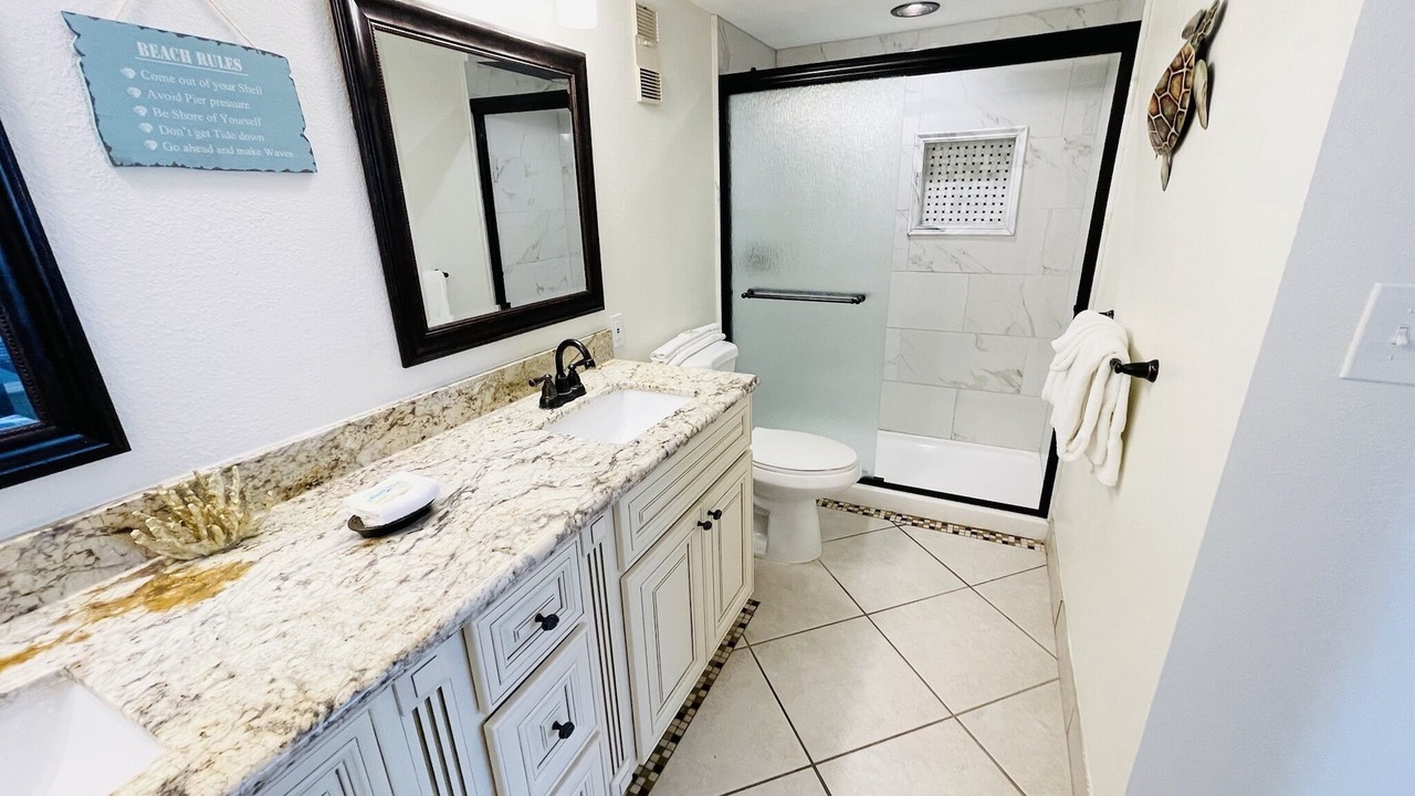 Photo of Bathroom in Holiday Isle