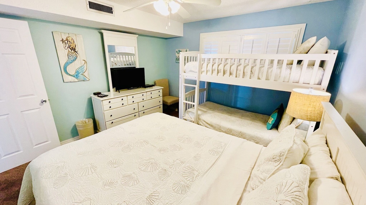 Photo of Bedroom in Holiday Isle