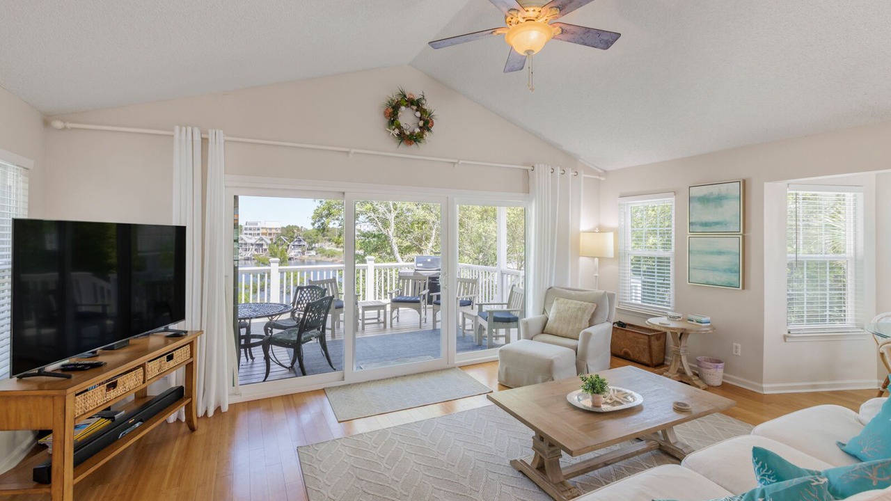 Photo of Livingroom in Seacrest