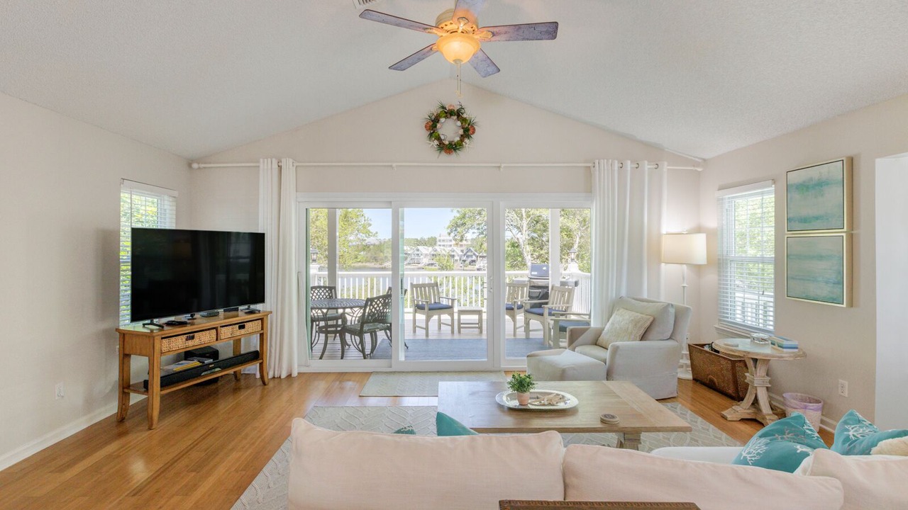 Photo of Livingroom in Seacrest