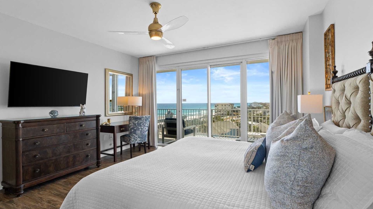 Photo of Bedroom in Miramar Beach