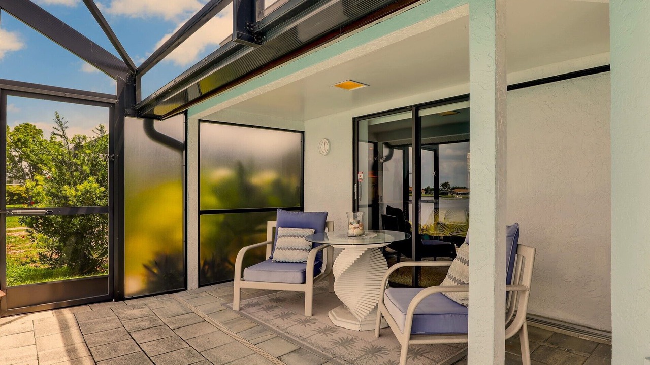 Photo of Outdoor in Pelican