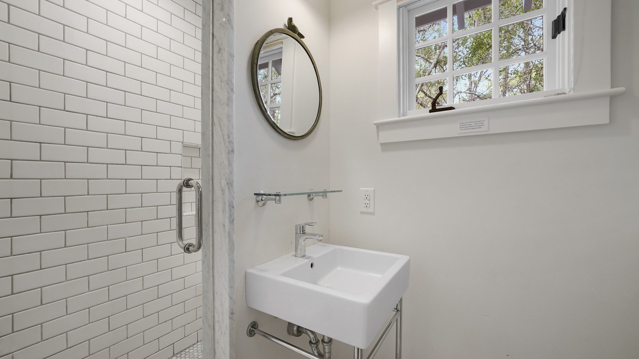 Photo of Bathroom in Seaside