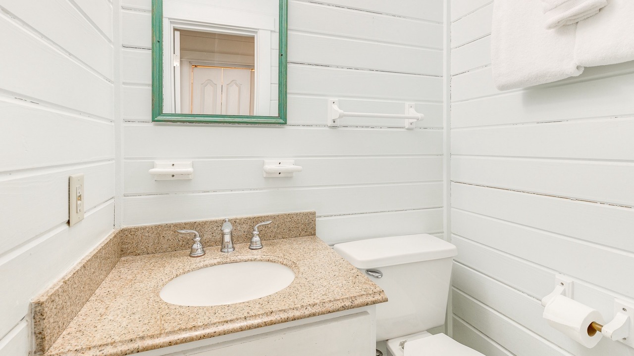 Photo of Bathroom in Seaside