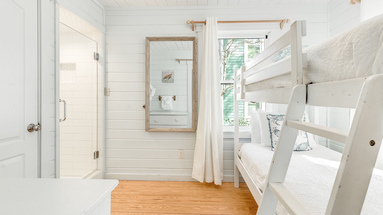 Photo of Bedroom in Seaside