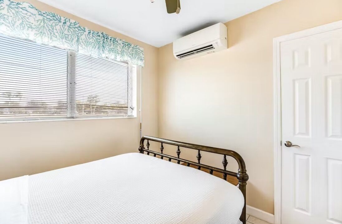 Photo of Bedroom in Summerland Key