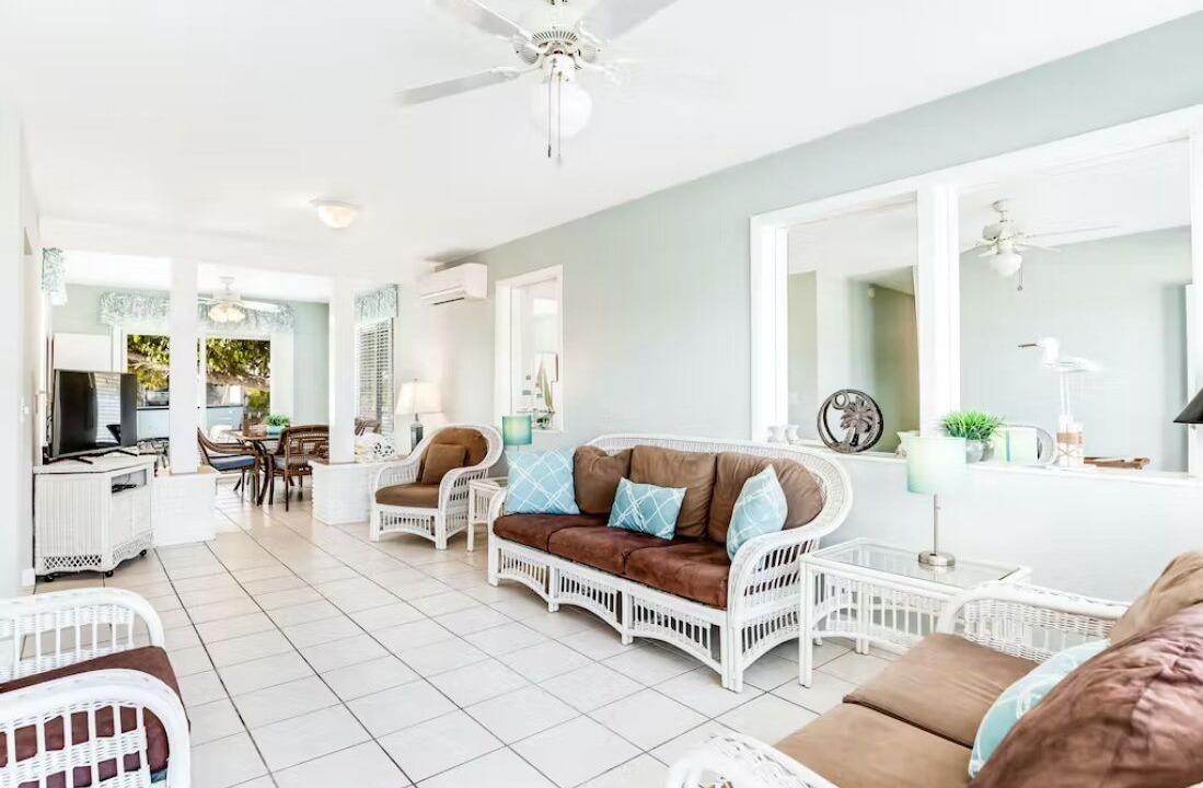 Photo of Livingroom in Summerland Key
