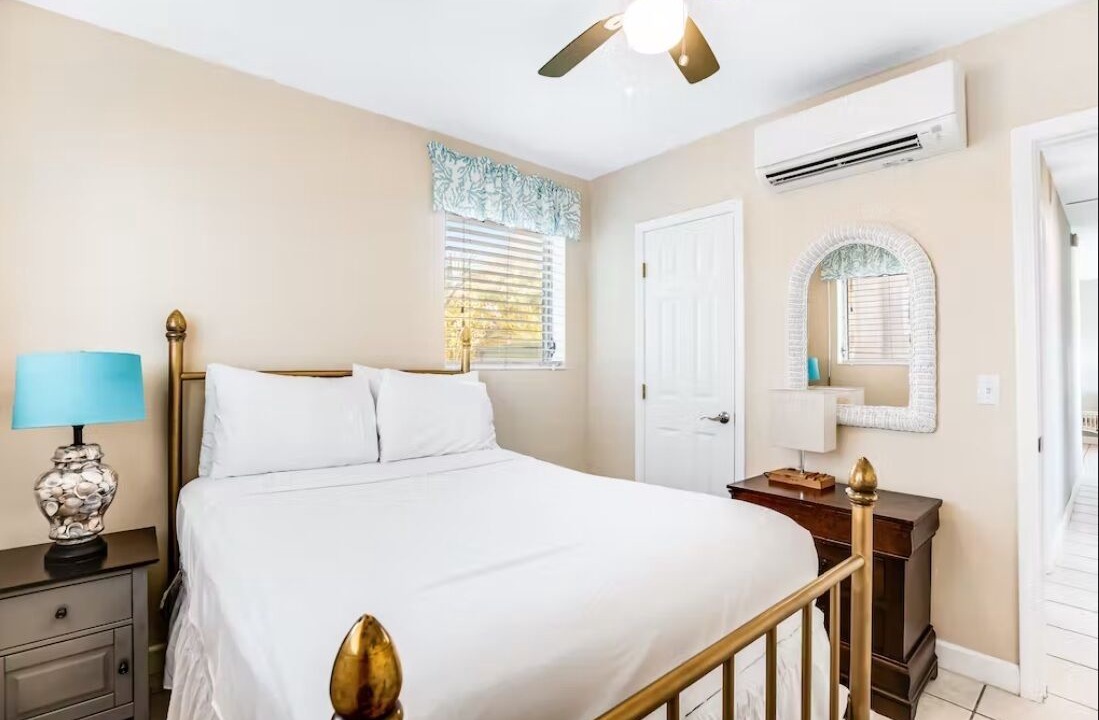 Photo of Bedroom in Summerland Key