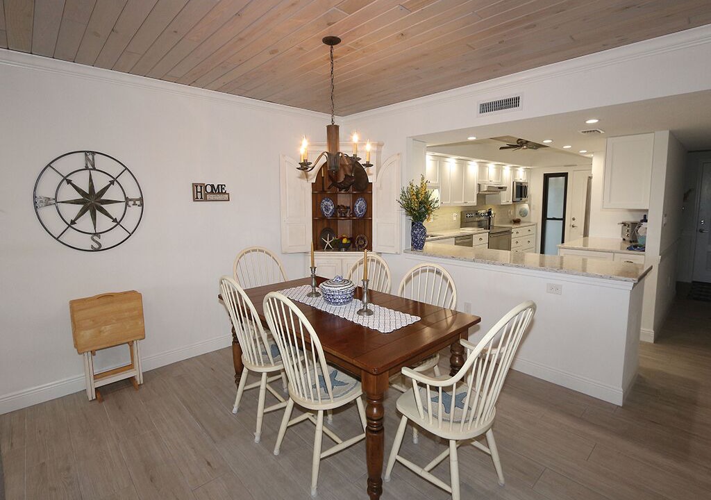 Photo of Livingroom in Whitney Beach