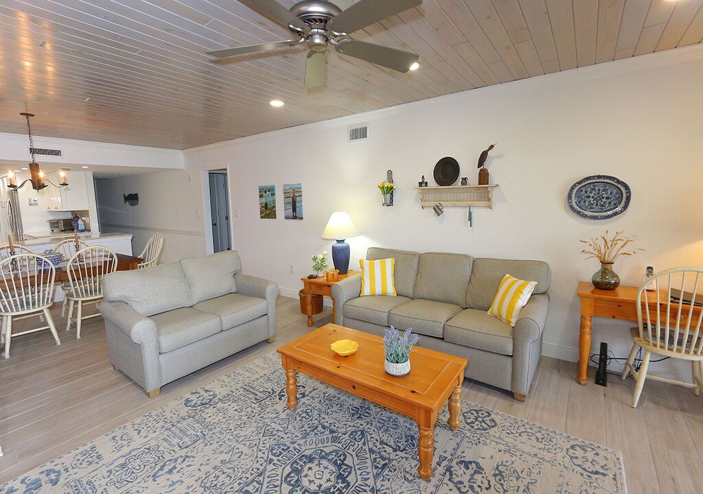 Photo of Livingroom in Whitney Beach