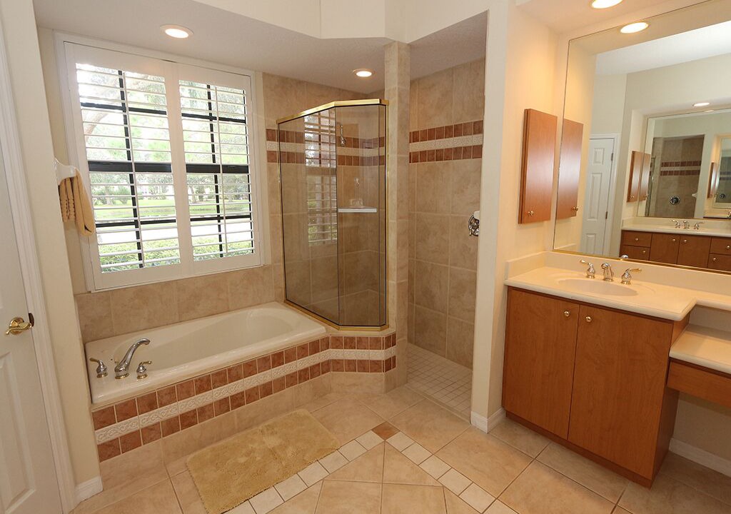 Photo of Bathroom in Braden River