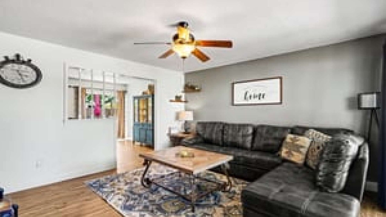 Photo of Livingroom in Interchange Square