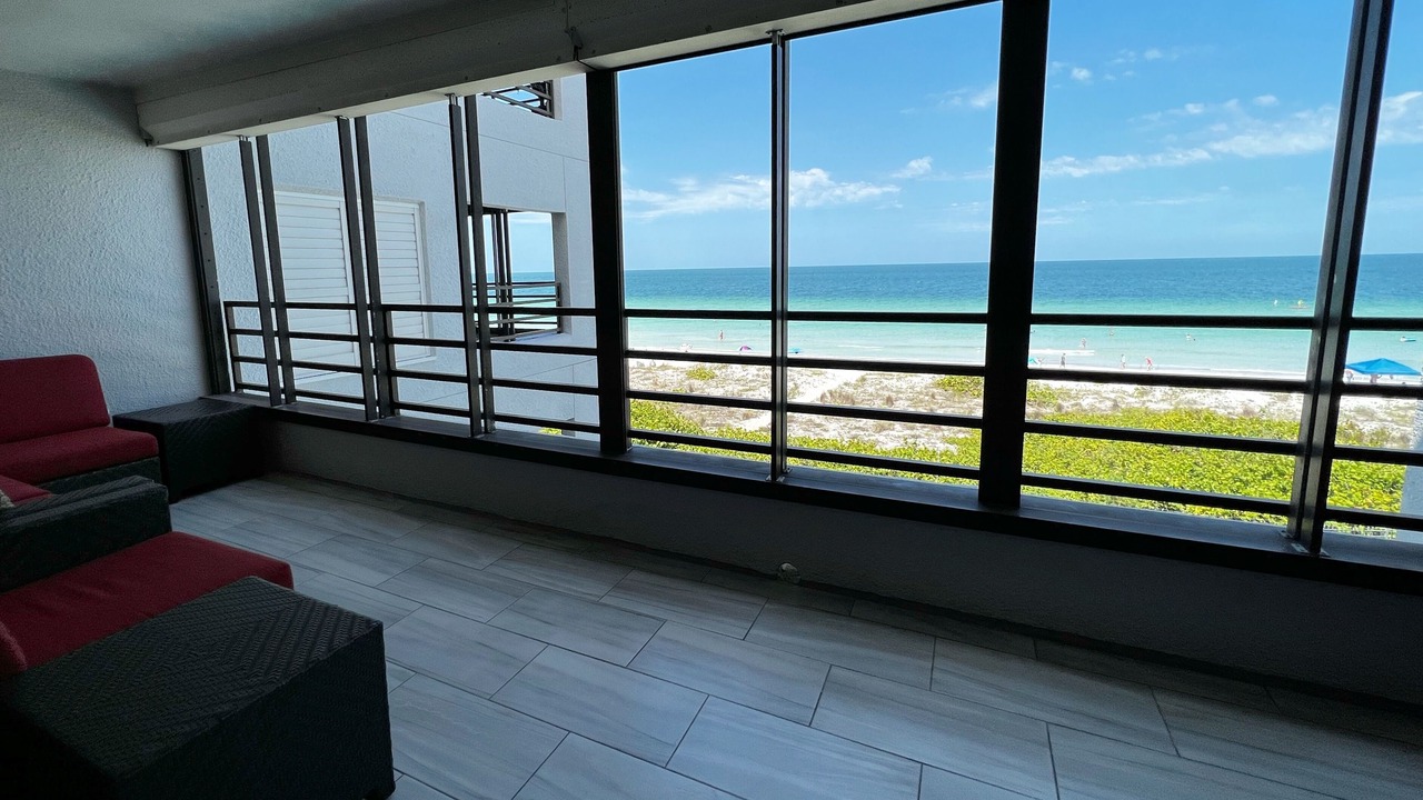 Photo of Patio Balcony in Independence Square