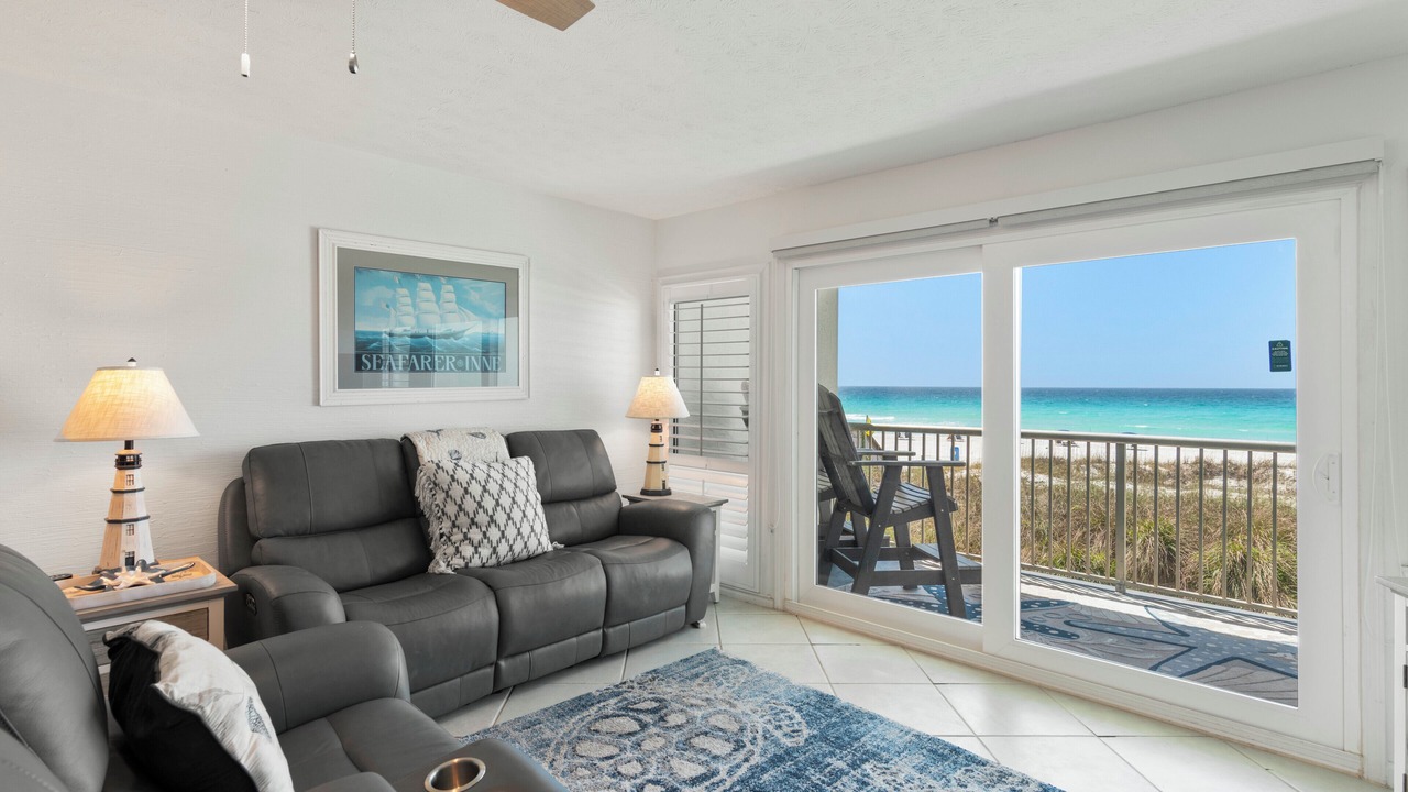 Photo of Livingroom in Destin