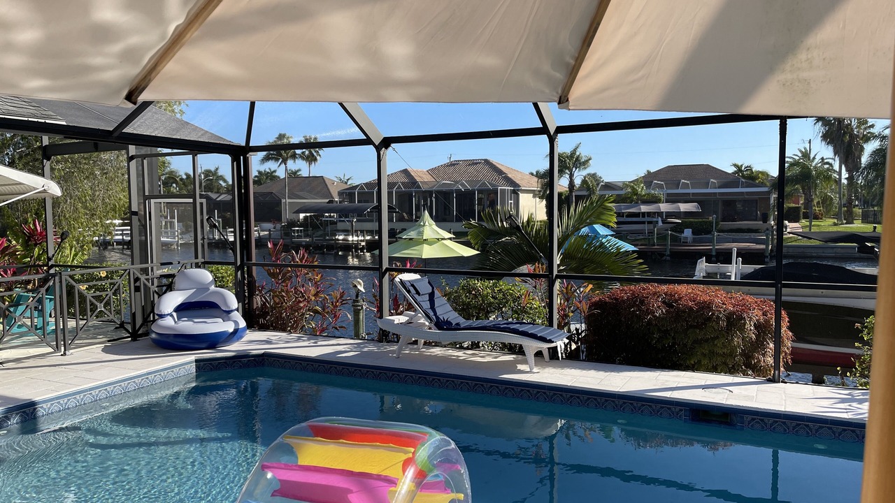 Photo of Outdoor in Pelican