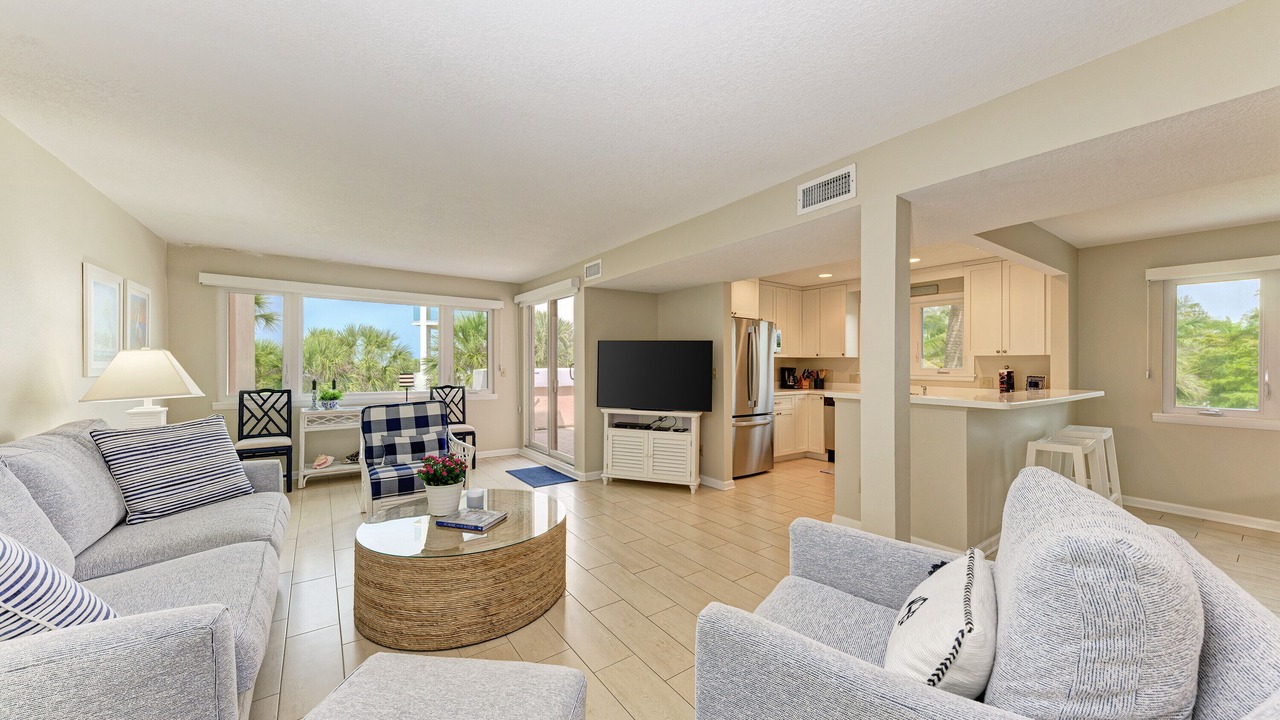 Photo of Livingroom in Longboat Key