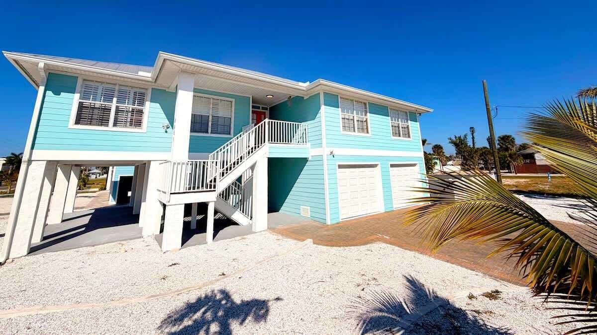 Photo of Outdoor in Mid Island
