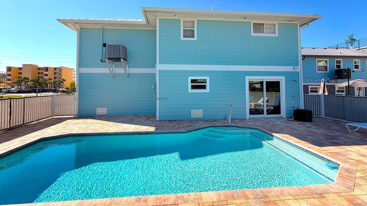 Photo of Outdoor in Mid Island