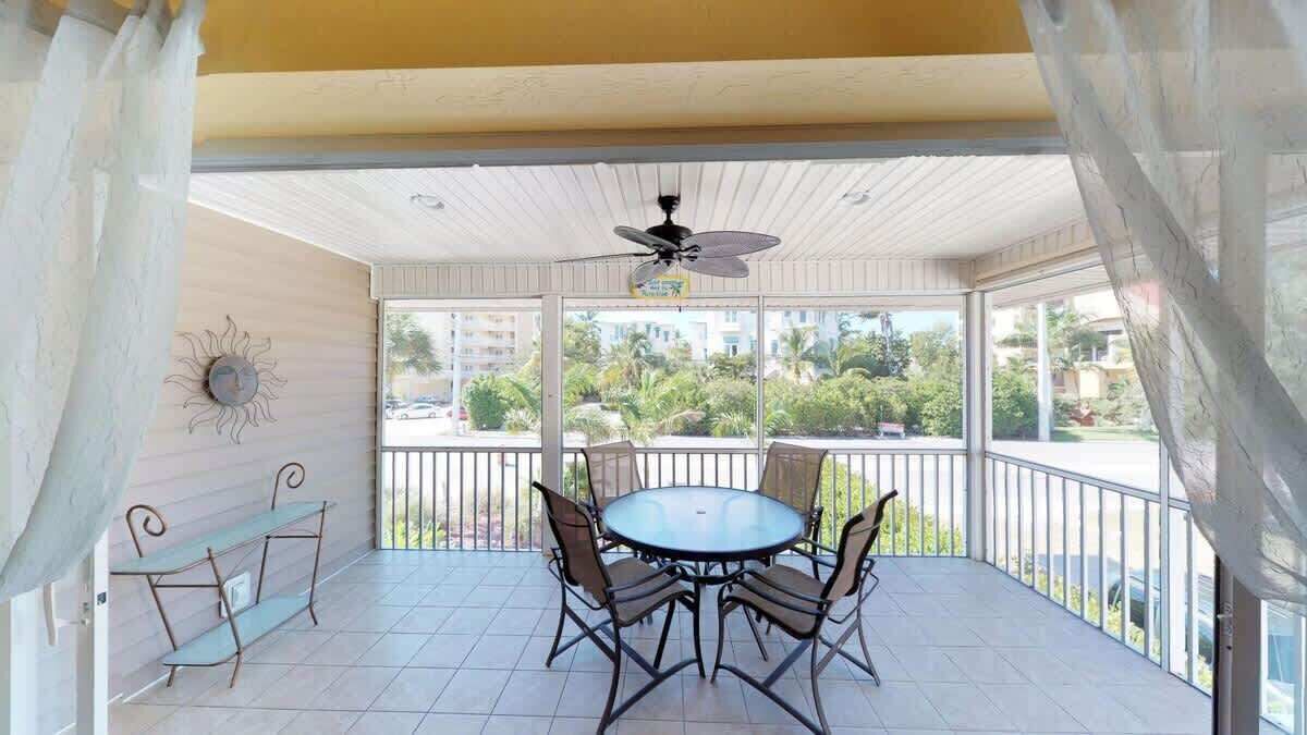 Photo of Outdoor in Mid Island