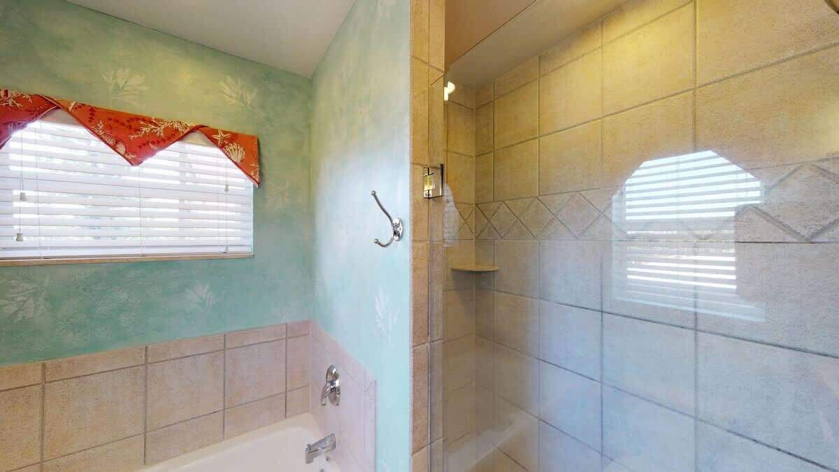 Photo of Bathroom in Mid Island