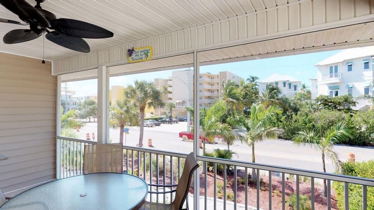 Photo of Outdoor in Mid Island