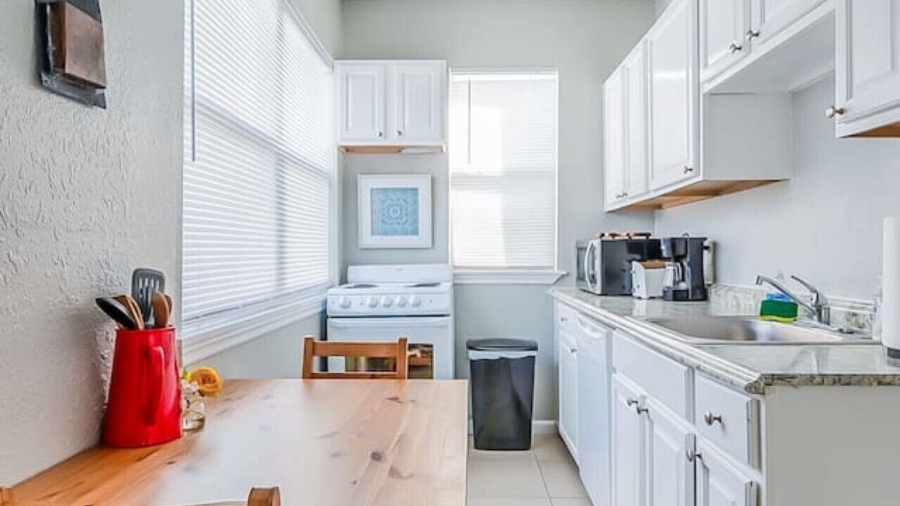 Photo of Kitchen in Historic Downtown Melbourne