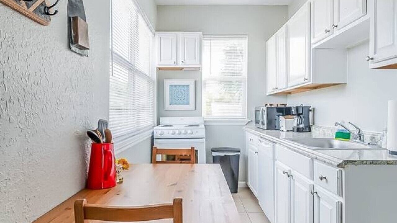 Photo of Kitchen in Historic Downtown Melbourne