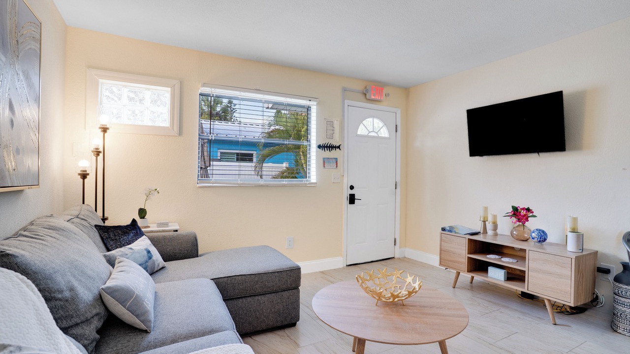 Photo of Livingroom in Indian Rocks Beach