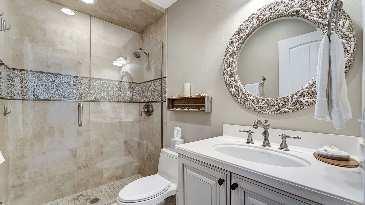 Photo of Bathroom in Palm Island
