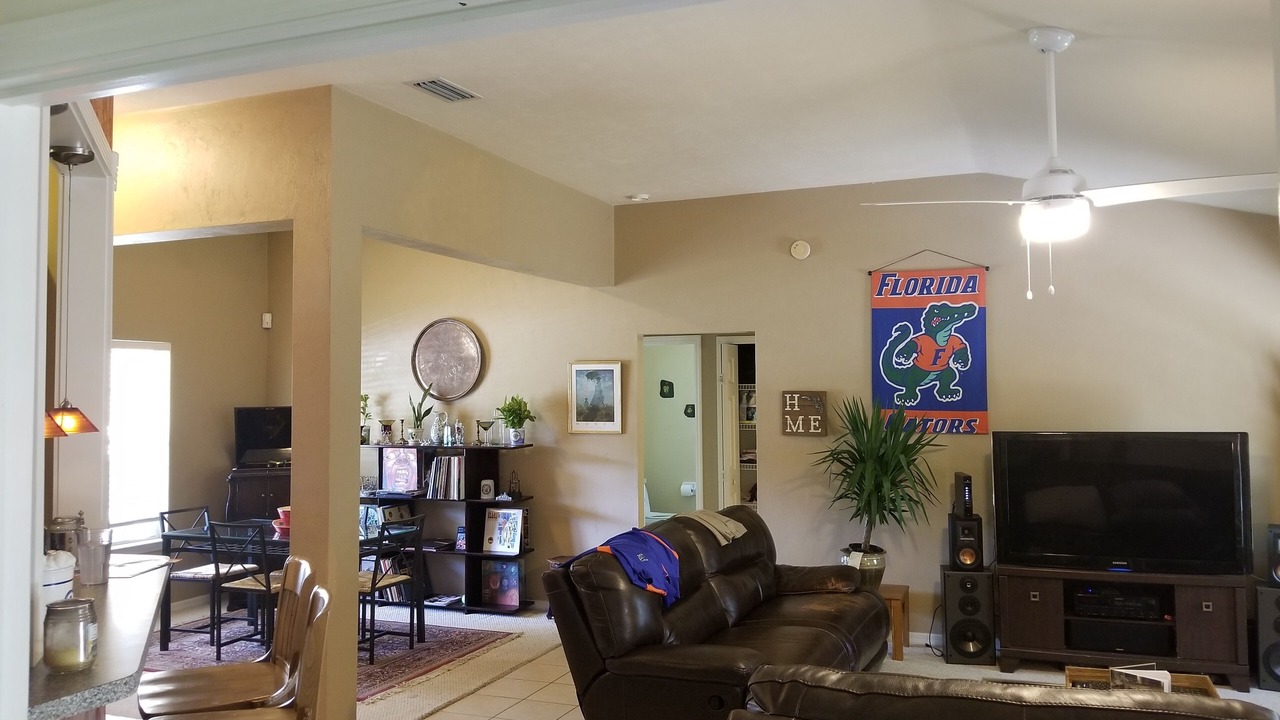 Photo of Livingroom in Gainesville