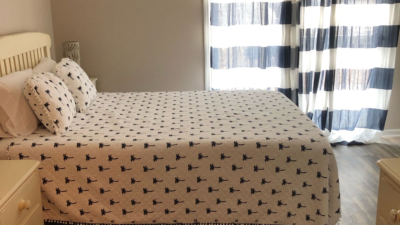 Photo of Bedroom in Mexico Beach