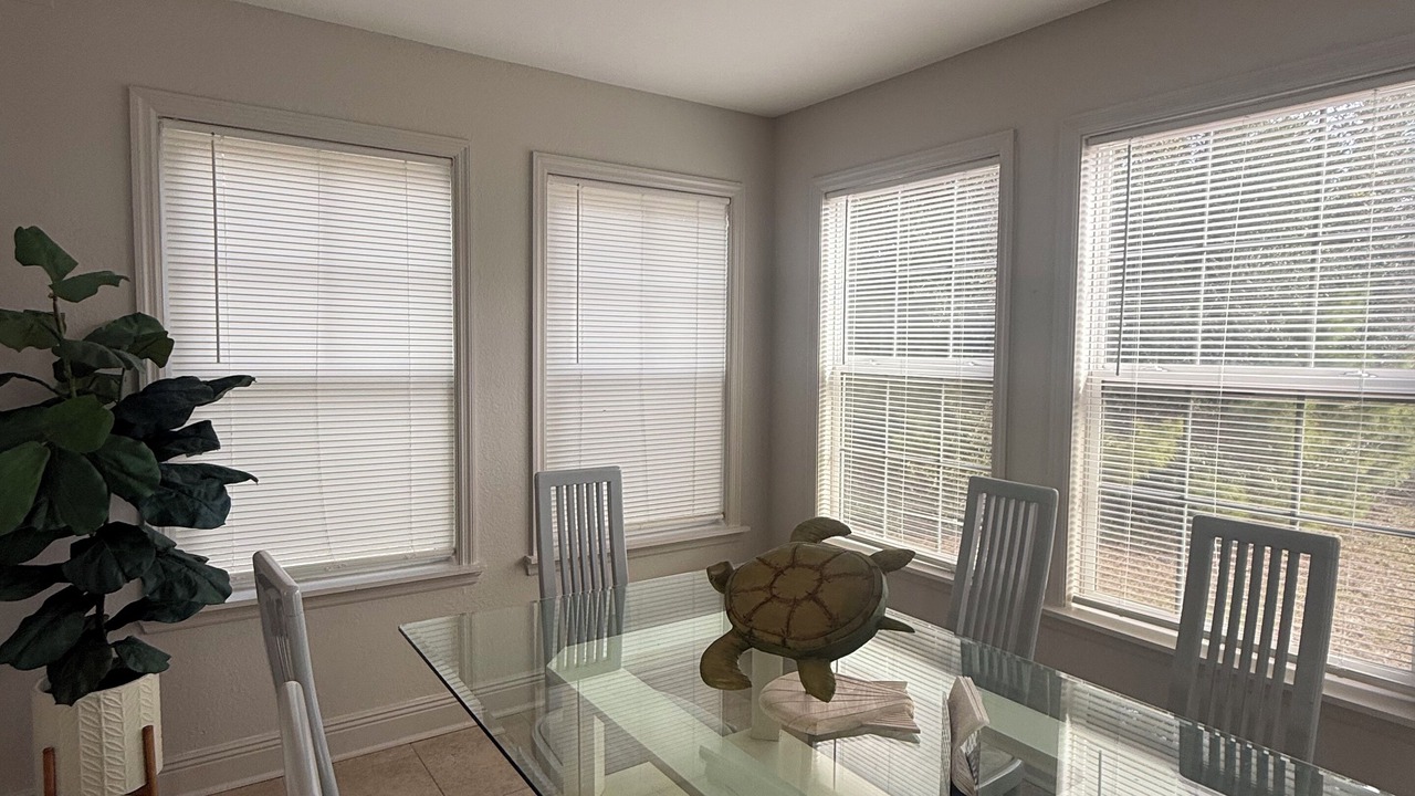 Photo of Bedroom in Eastpoint