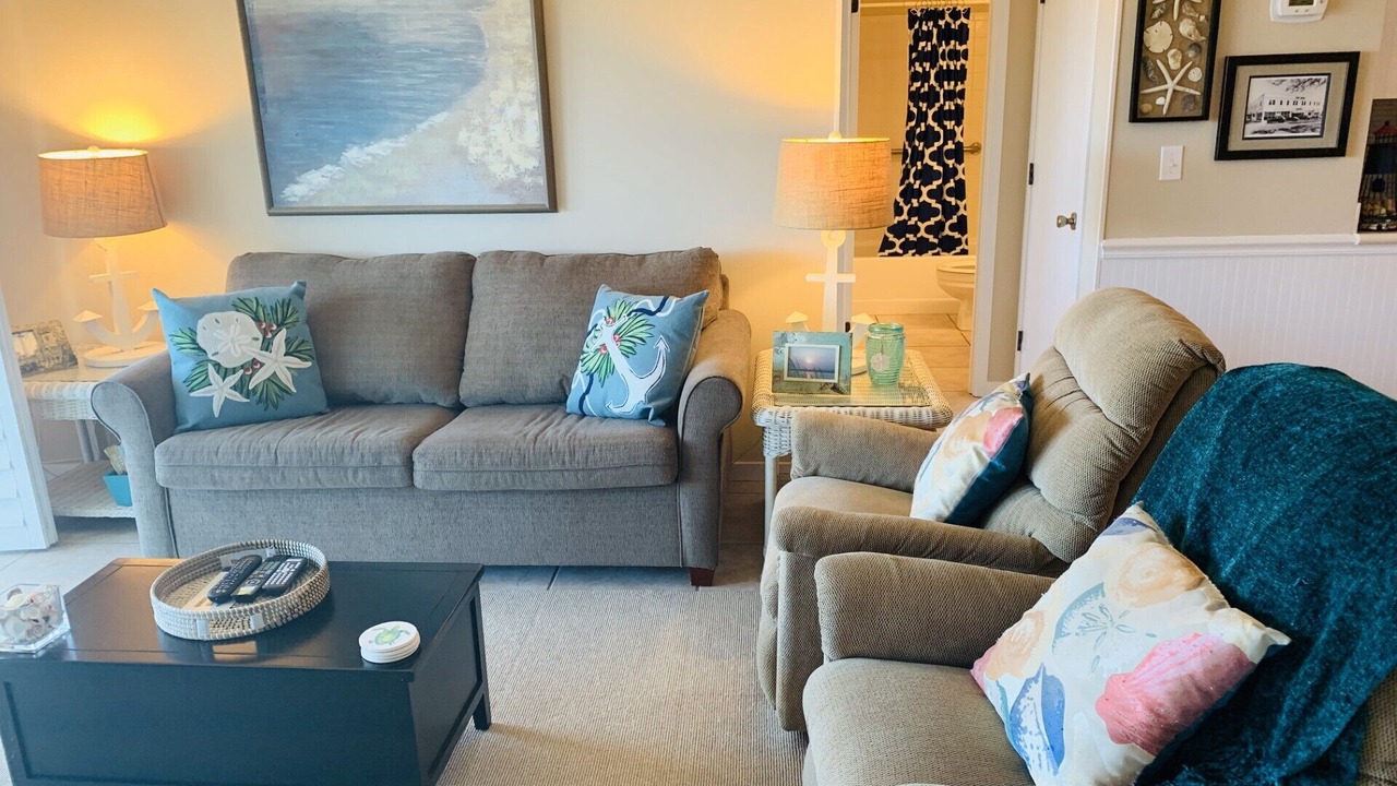 Photo of Livingroom in Saint Simons Island