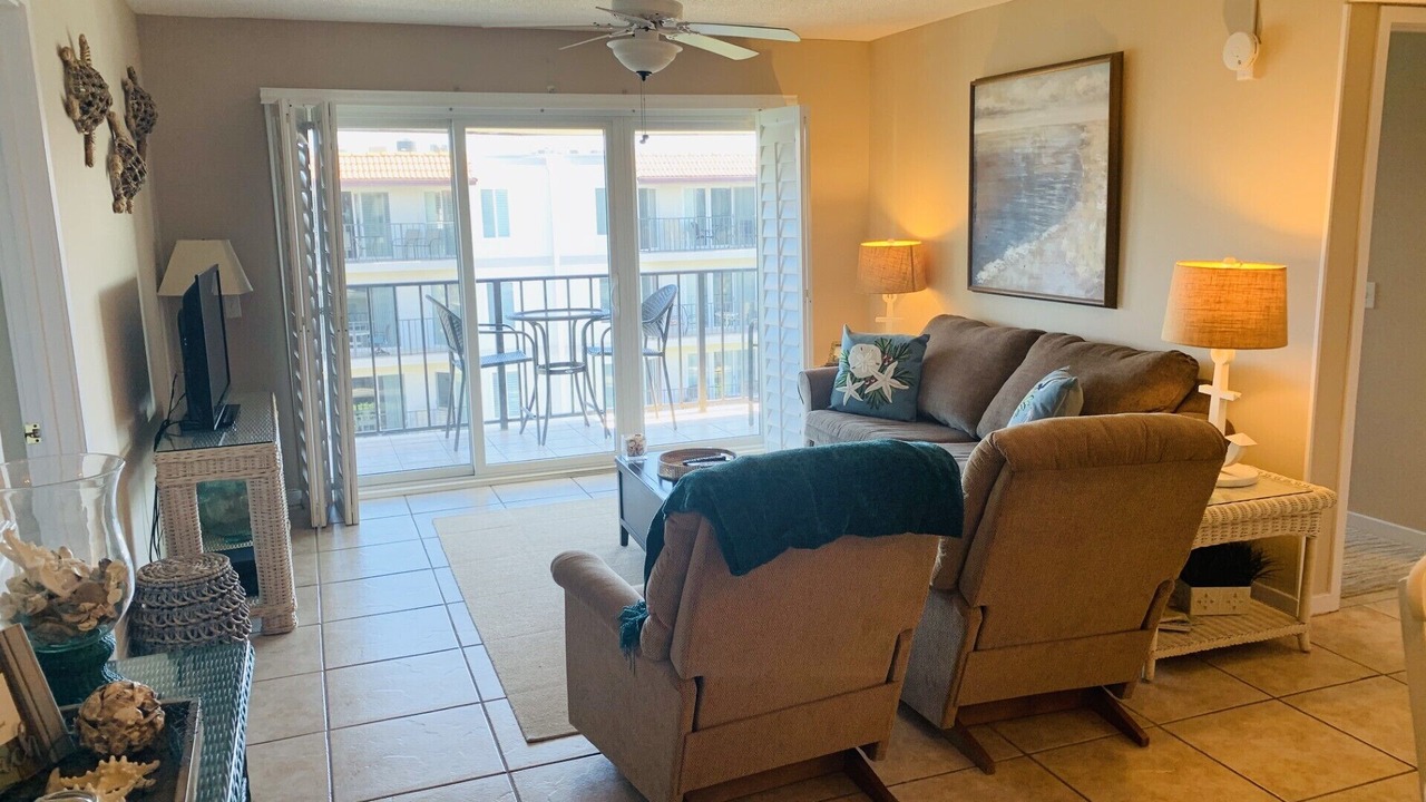 Photo of Livingroom in Saint Simons Island