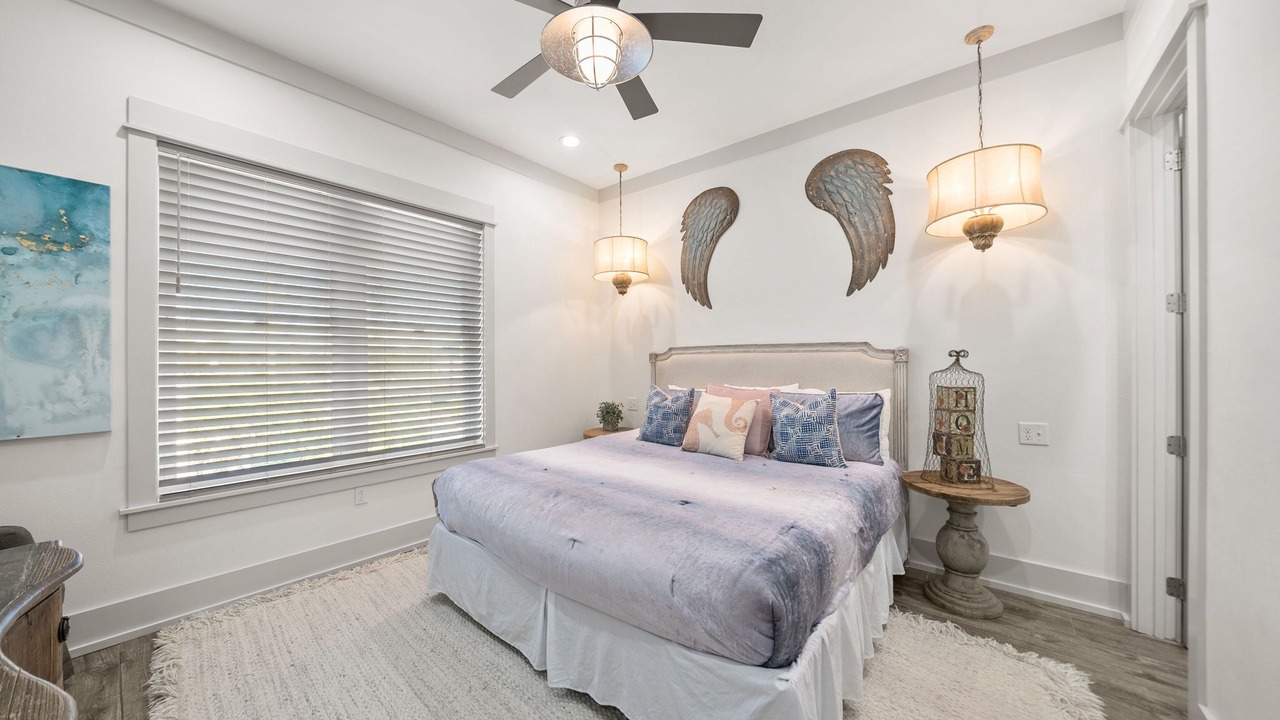 Photo of Bedroom in Laguna Beach Estates