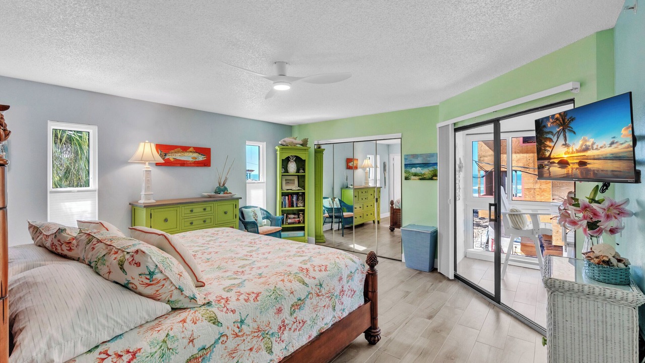 Photo of Bedroom in Holmes Beach