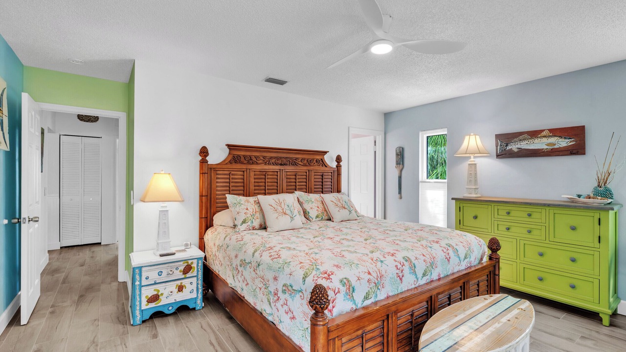 Photo of Bedroom in Holmes Beach