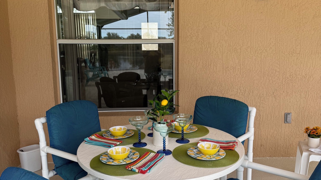 Photo of Outdoor in Orange Tree