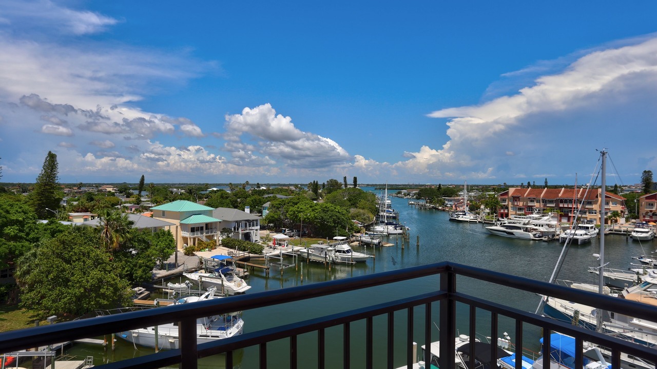 Photo of Patio Balcony in Madeira Beach