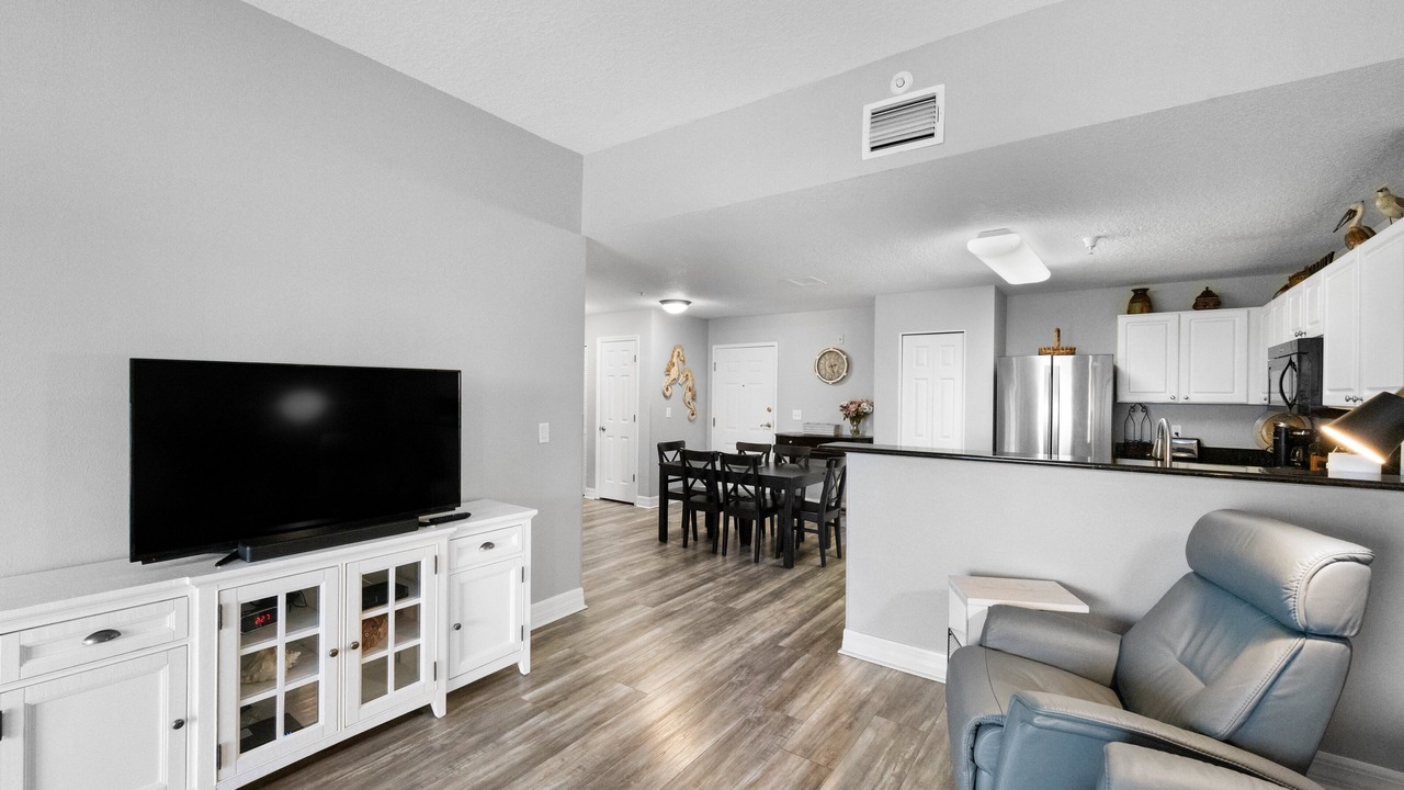 Photo of Livingroom in Madeira Beach