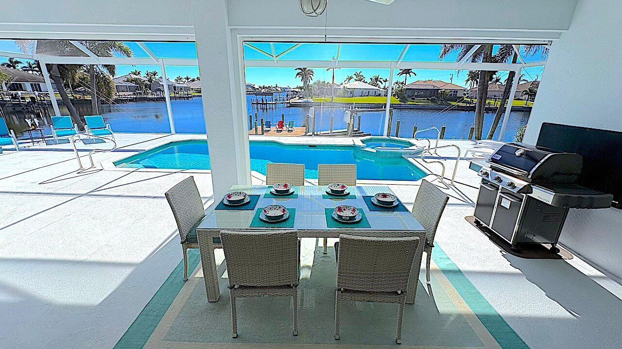 Photo of Outdoor in Pelican
