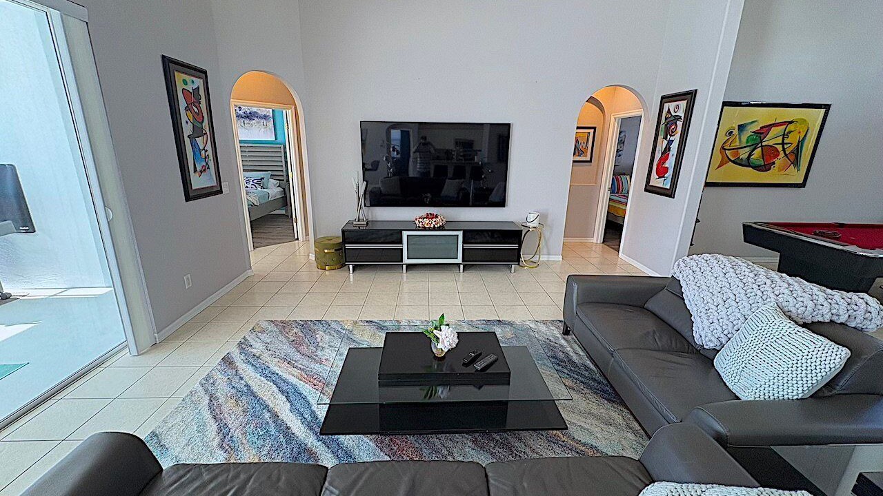 Photo of Livingroom in Pelican