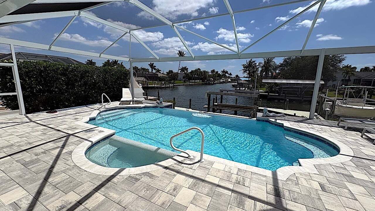 Photo of Outdoor in Pelican