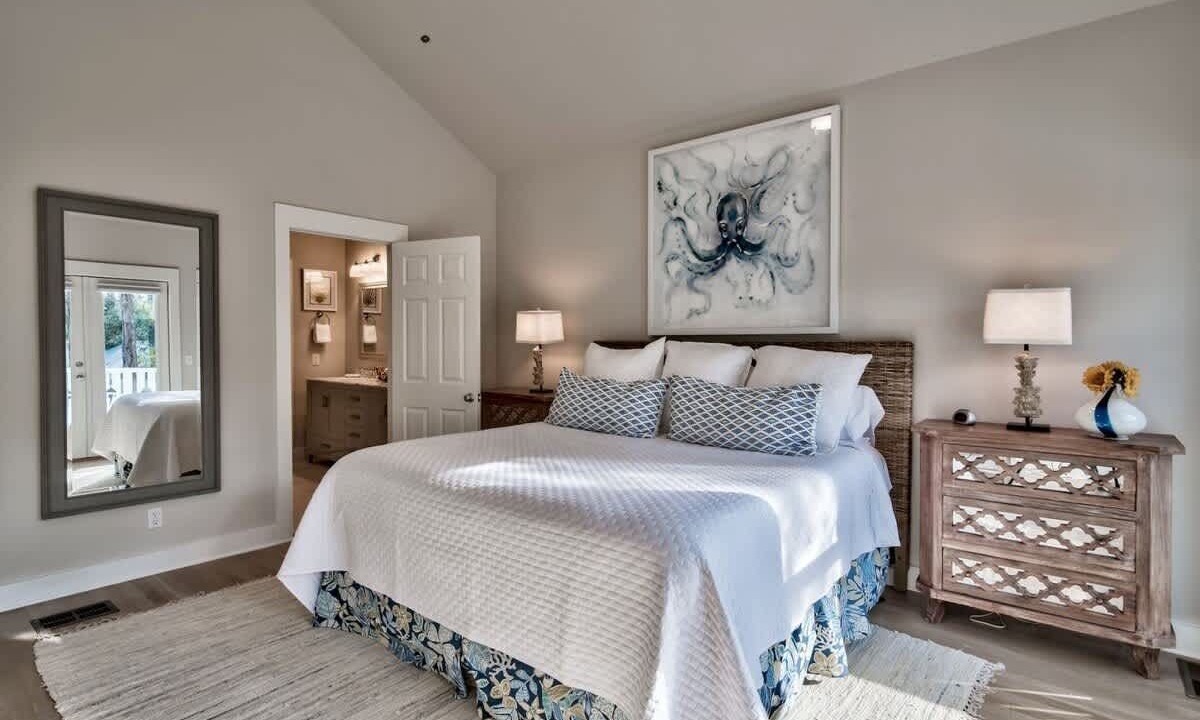 Photo of Bedroom in Seagrove Beach
