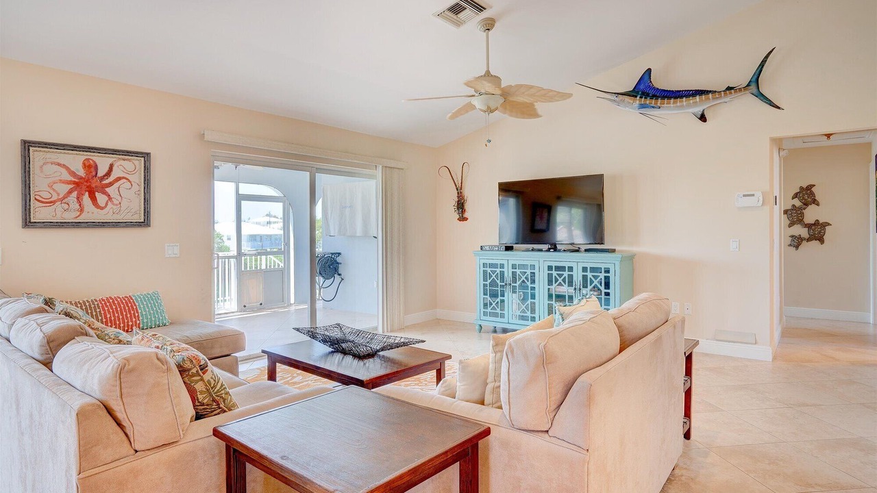 Photo of Livingroom in Marathon