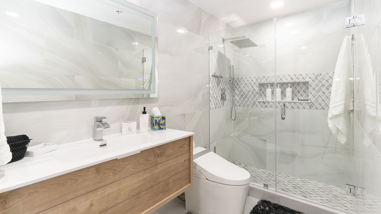 Photo of Bathroom in Coral Way